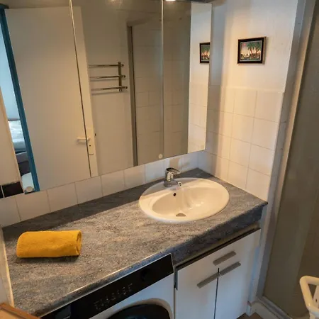 Apartmán Riboleys - T3 Climatise Avec Piscine Face A La Vias